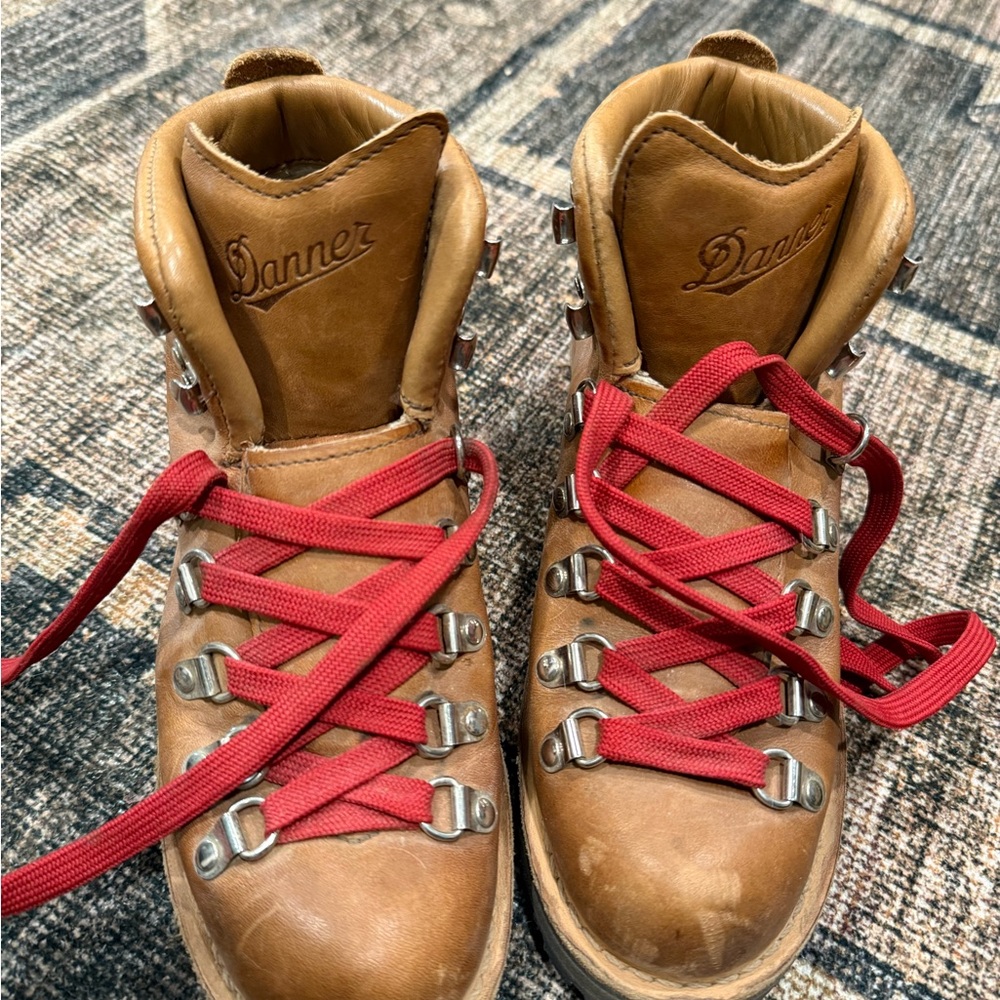 Danner Mountain LT Cascade Boots